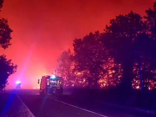 126 sapeurs-pompiers du Nord et du Pas-de-Calais en renfort contre...