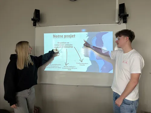 Longuenesse : les élèves du LYPSO organisent une marche de...