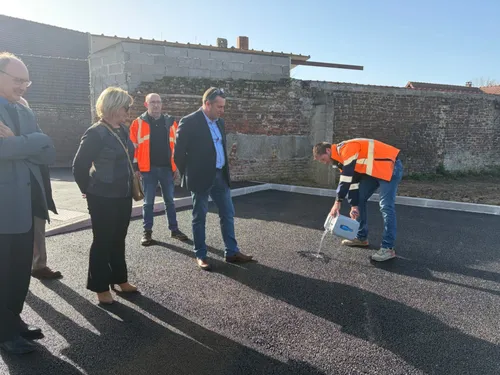 Thérouanne : 16 nouvelles places de parking pour la maison de la...