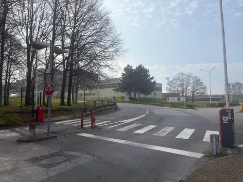 "Les salariés se demandent sur qui ça va tomber" : après la reprise...