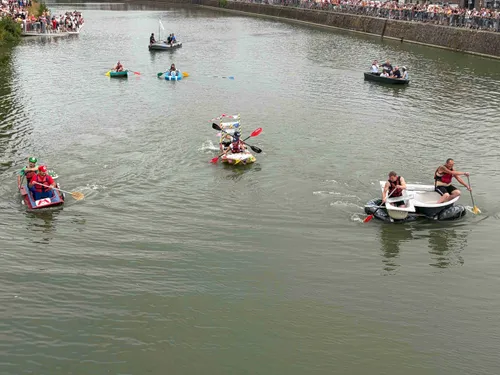 Des baignoires plein le canal... la joie assurée à Saint-Omer