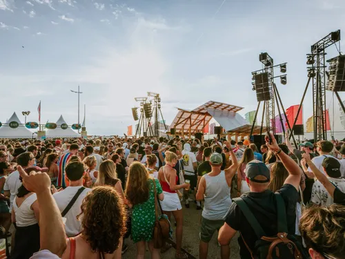 Soleil, mer et concerts : La Bonne Aventure a tenu toutes ses...