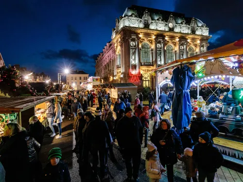 Noël à Calais : illuminations, patinoire, marché et Père Noël…...
