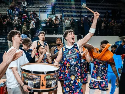 Basket : déçus mais toujours derrière Gravelines, les supporters du...