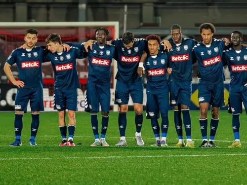 Foot : des difficultés défensives en fin de match interrogent l'USLD 