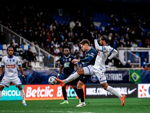 Coupe de France de football : USLD - Strasbourg et Pape Diong,...