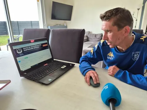 Rexpoëde : Foot local, l’application qui simplifie la vie des clubs...