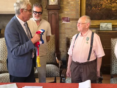 Bergues : Alfred Lesecq, Maître des Carillons, Chevalier des Arts...