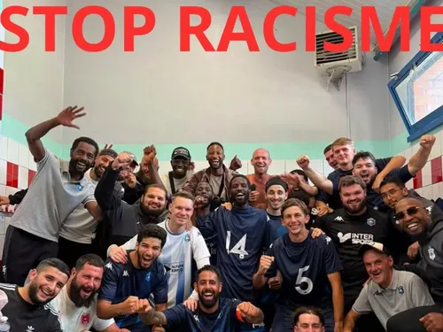 Foot : des insultes racistes contre des joueurs de...