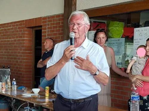 Wardrecques : tout un village pense à son maire, Louis Cainne,...