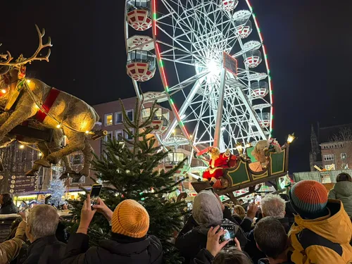 La Grande parade de Dunkerque la Féerique, là c'est vraiment Noël