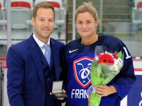 Hockey-sur-glace, Coudekerque-Branche : Estelle Duvin va porter...