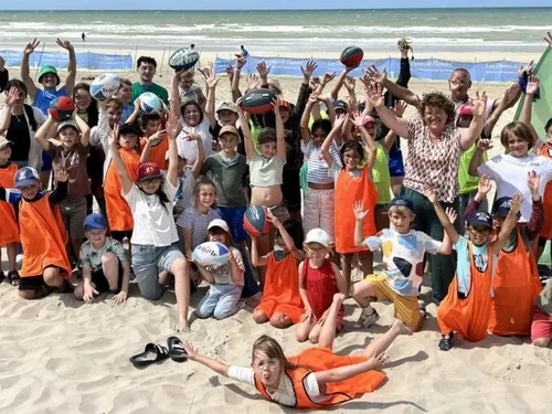 Venez transformer l'essai du beach rugby avec le club de...