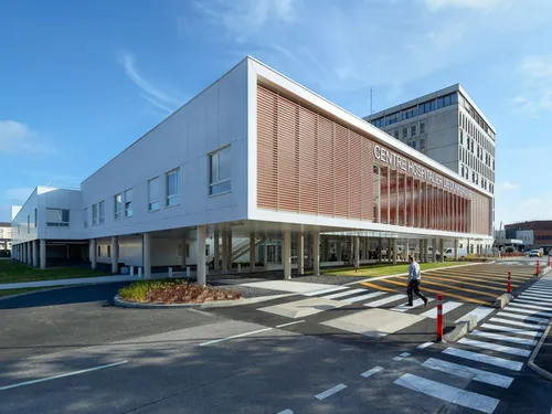 Nouvel espace de consultation, nouvelle façade, vous n’allez plus...