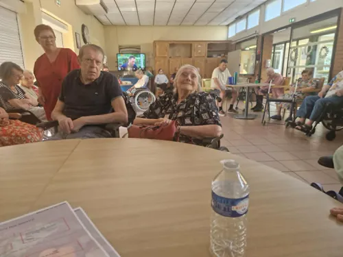 Gravelines : le personnel de l’ehpad des Oyats chouchoute les...