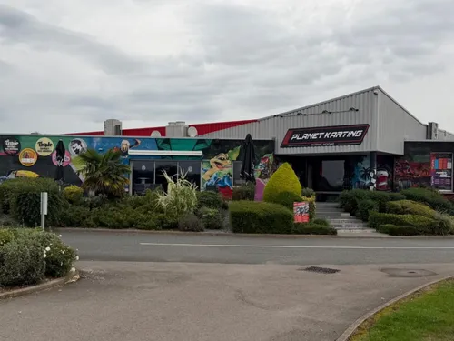 Saint-Martin-lez-Tatinghem / Arques : Planet Karting et Planet Kids...