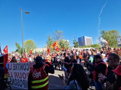 Dunkerque : travailleurs d'Arcelor Mittal, personnel hospitalier,...