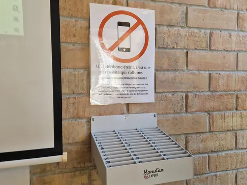Saint-Omer : première rentrée sans téléphone portable au lycée