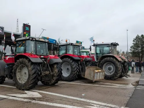 Setques : péage gratuit et contrôle des camions lors de la...