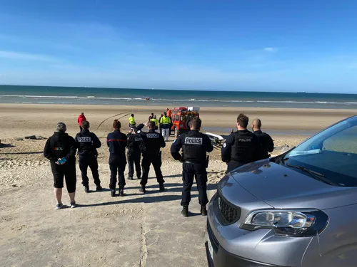 Blériot-Plage : une tentative de traversée tourne mal, un CRS blessé