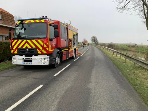 Alincthun : trois blessés dans un violent choc entre deux voitures 