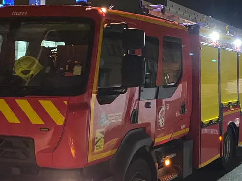 Wimille : un incendie de voiture force l'évacuation d'une dizaine...