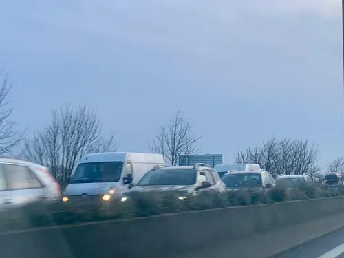 Travaux sur l’A25 : plusieurs échangeurs fermés entre Bailleul et...