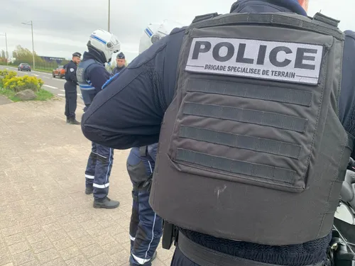 Des AirPods connectés mènent à l'arrestation d'un couple à...