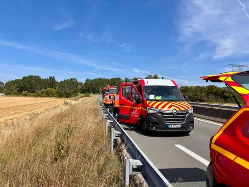 A16 Dunkerque vers Calais : un motard chute lourdement après une...