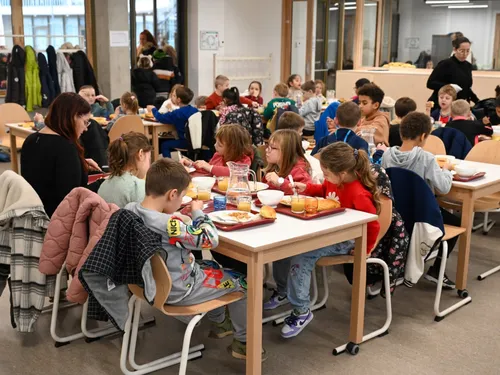 À Dunkerque, les tarifs de la cantine scolaire baisseront à la...