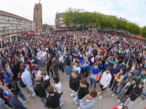 Dunkerque : les matchs des bleus sur un écran géant place Jean-Bart