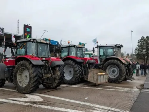 Méteren, Dunkerquois : nouvelle action des agriculteurs en cours