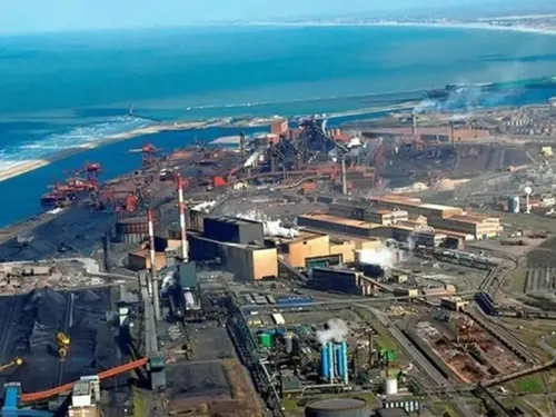 Des centaines de salariés exposés à de l'amiante chez ArcelorMittal...