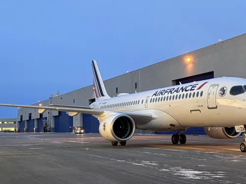  Le nouvel Airbus A220 d’Air France baptisé "Calais"