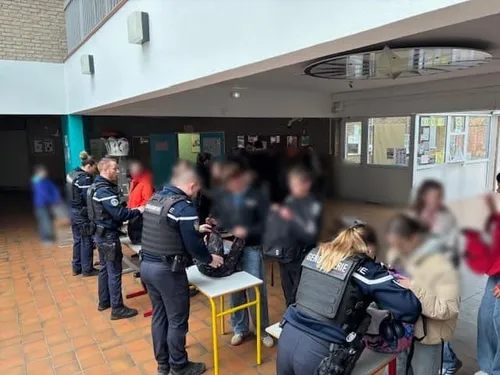 Bray-Dunes et Estaires : des contrôles de sacs menés dans les...