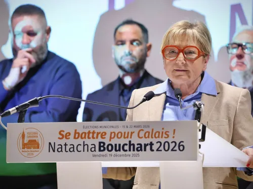 Municipales à Calais : la maire sortante Natacha Bouchart remet les...