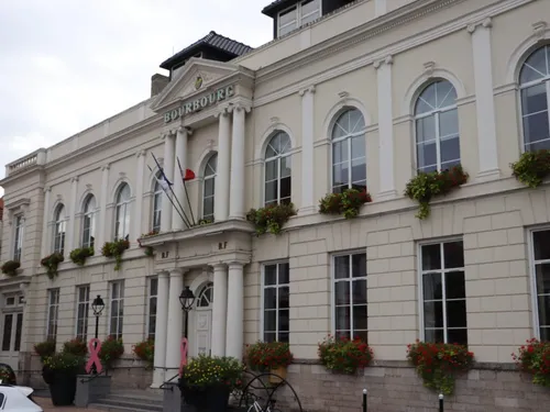 Municipales à Bourbourg : quatre listes pour une ville en pleine...