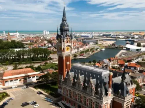 Municipales à Calais : Marc Defleuriant et Natacha Bouchard...