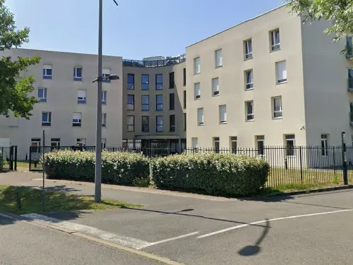 Calais : longue intervention des sapeurs-pompiers à la clinique des...