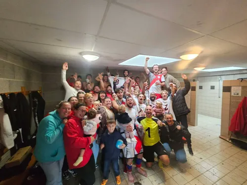Le quatrième tour de la Coupe de France de foot, la reprise de la...
