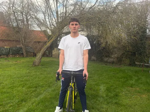 Ecques : Arthur, 20 ans, veut grimper le mont Ventoux pour lutter...