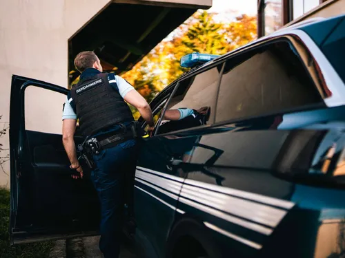 La Gorgue : deux jeunes en expédition avec une arme pour intimider...