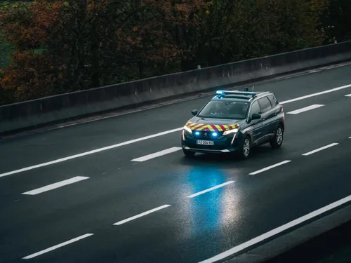 A25 : un conducteur prend la fuite à pied pour échapper aux gendarmes