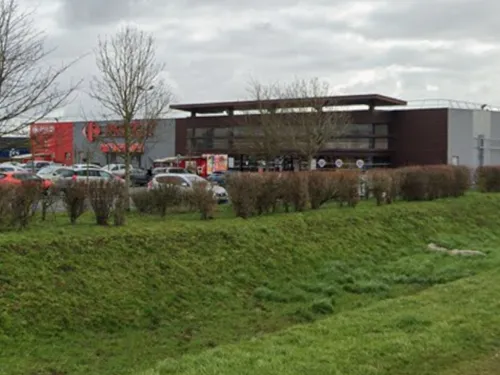 Guînes : un homme en arrêt cardiorespiratoire au Carrefour Market 