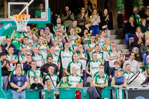 Et un, et deux, et trois, et... quatre Lauriers sportifs pour Le...