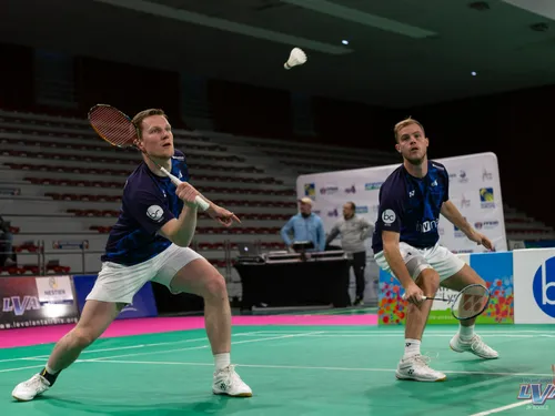 Gravelines qui n'y arrive pas en basket, Saint-Omer en rink qui...