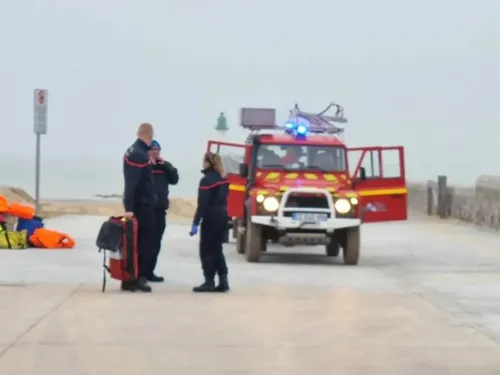 Pas-de-Calais : trois personnes isolées par la marée dans la baie...