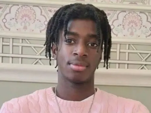 Saint-Omer : une marche blanche pour rendre hommage à Mathis, ce...