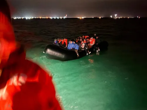 Côte d'Opale : 44 personnes exilées secourues en mer