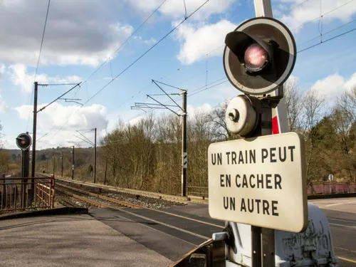Un homme happé par un train à Steenbecque, la trafic est interrompu...